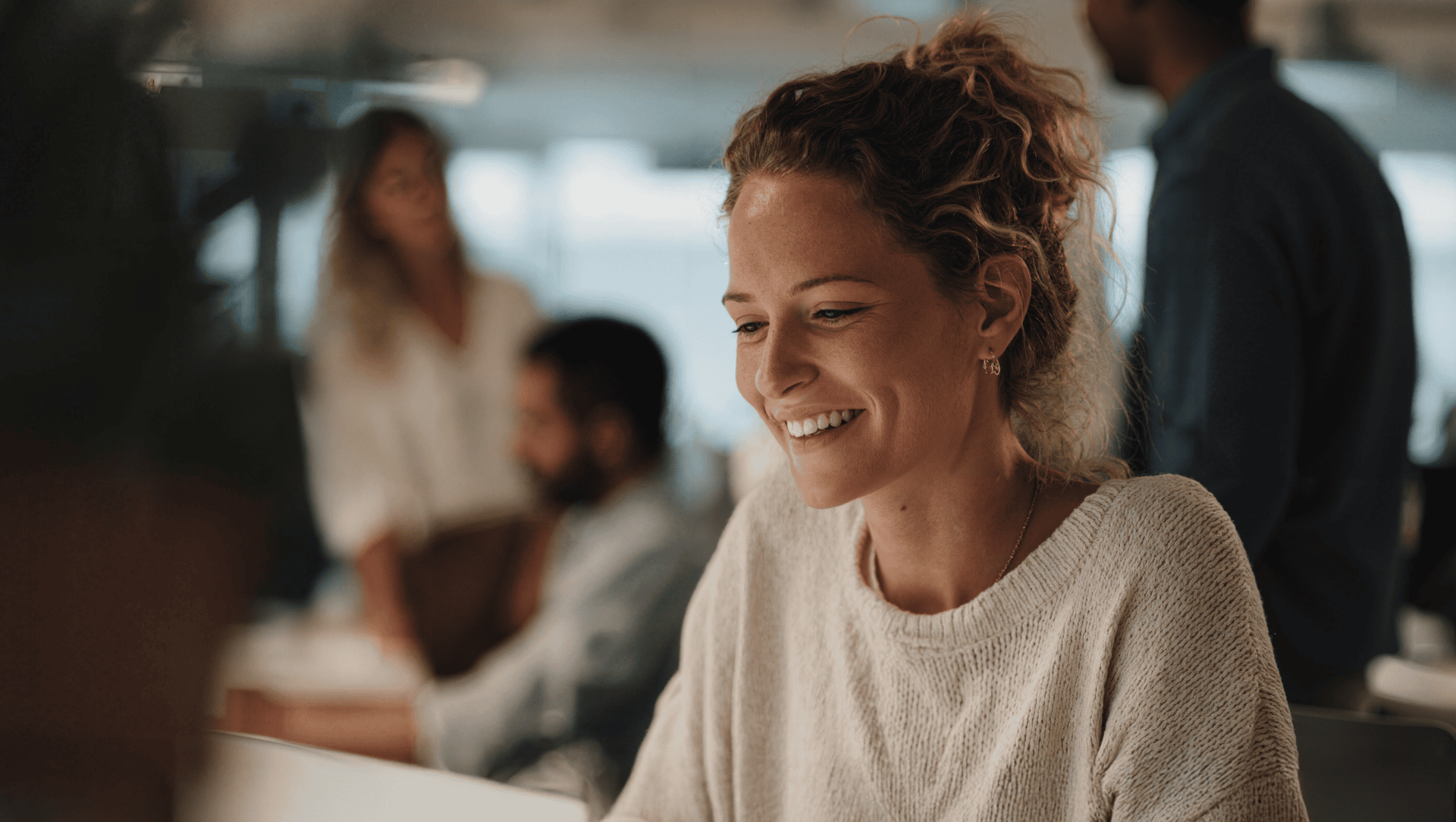 FiscFree belonen en waarderen vrouwelijke medewerker