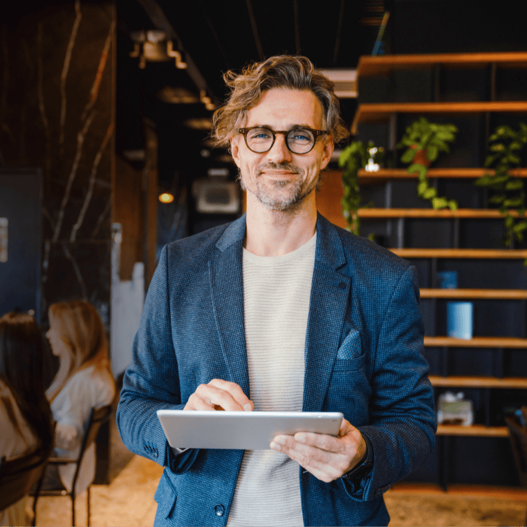 fiscfree_confident_ducth_man_1080x1080_1